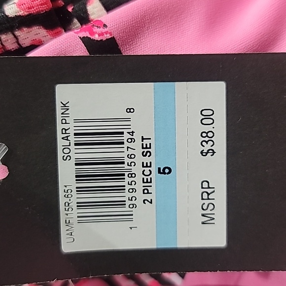 Under Armour - Picture 2 of 2